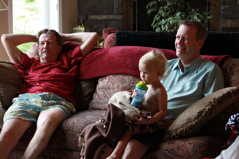 IMG_0782.JPG - Lounging with Uncle Danny