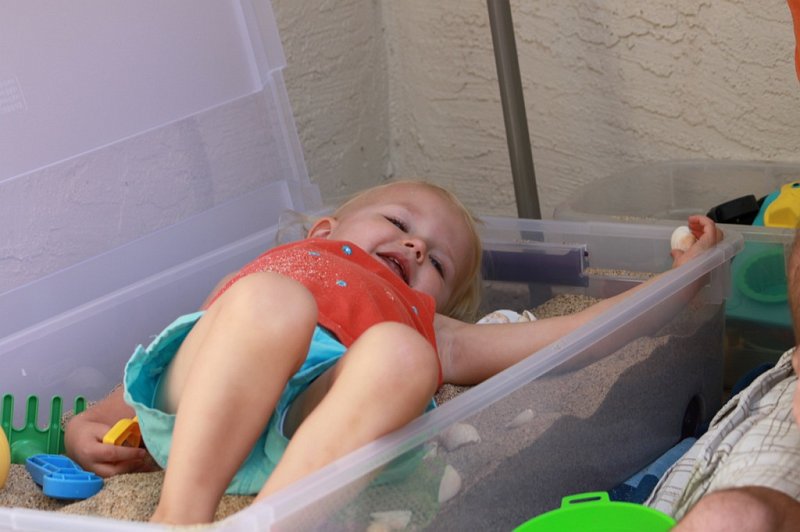 IMG_0803.JPG - Laying in the sandbox