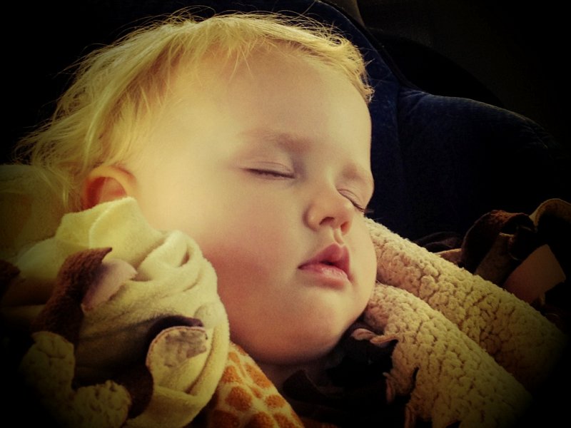 IMG_0342.JPG - Camera+ recipe?? effect: Magic Hour? border: Vignette