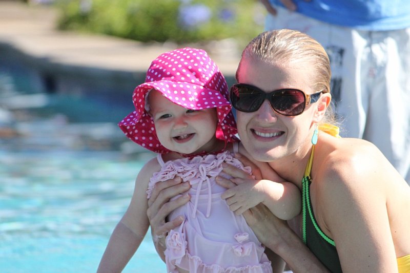 IMG_4025.jpg - Happy girls!