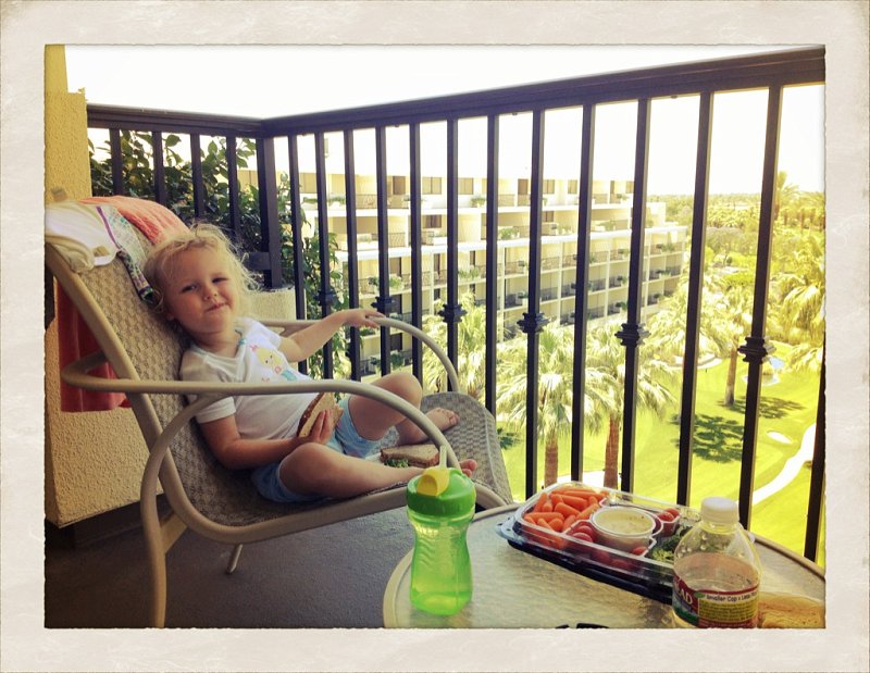 IMG_1005.JPG - Camera+ recipe?? effect: Magic Hour? border: Vintage