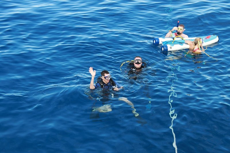 IMG_1469.JPG - And they're off!