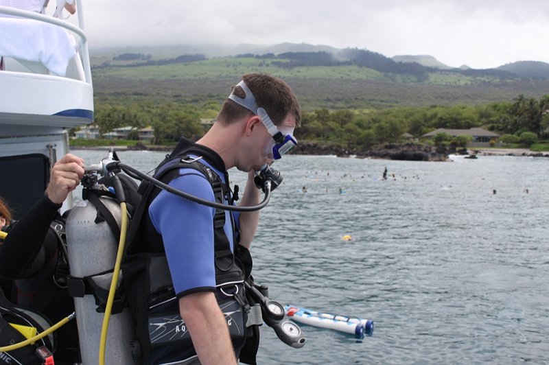 IMG_1489.JPG - Ready for the second dive of the day at Turtle Town.