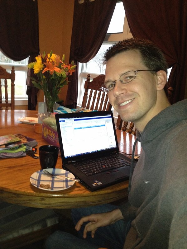 IMG_0273.jpg - Daddy working