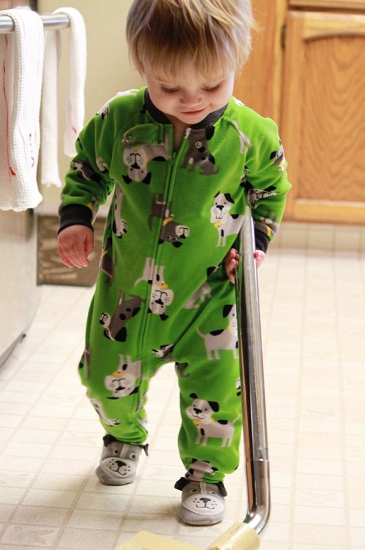 IMG_2582.jpg - Reid helping with the vacuuming