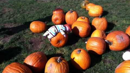 IMG_0144 - Camille and Reid at Pumpkin Patch